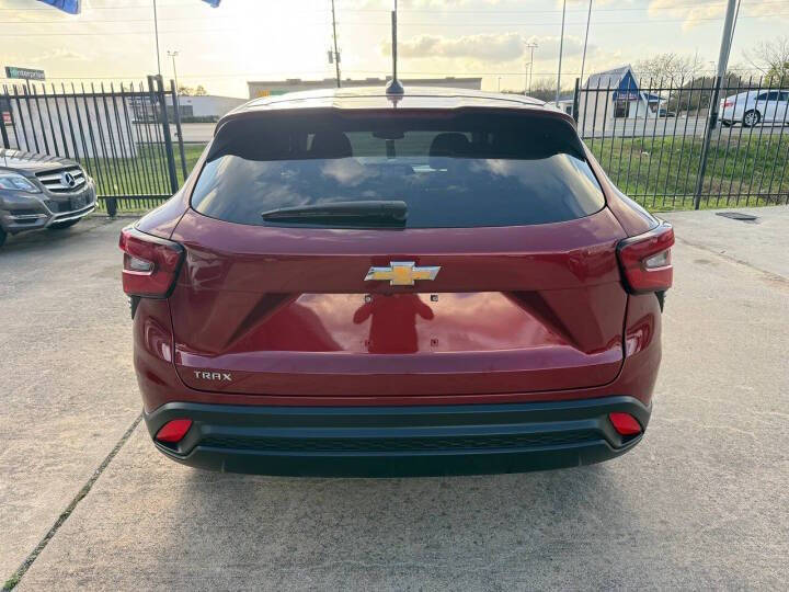 2025 Chevrolet Trax LS