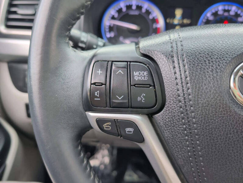 2016 Toyota Highlander