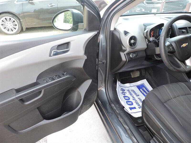 2013 Chevrolet Sonic LT Auto