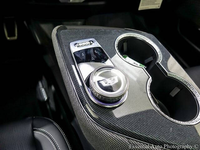 2026 Cadillac OPTIQ Premium Luxury