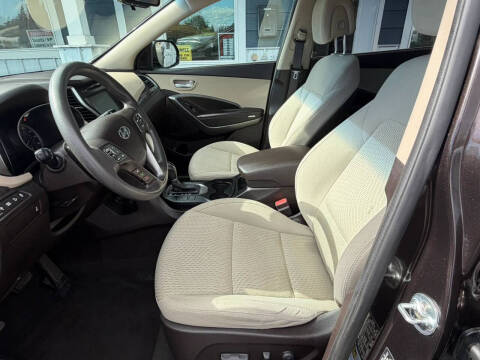 2017 Hyundai Santa Fe SE