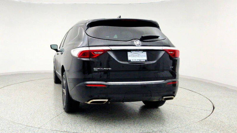 2022 Buick Enclave Essence