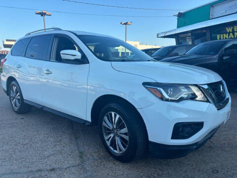 2020 Nissan Pathfinder SL