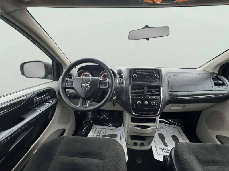 2016 Dodge Grand Caravan American Value Package