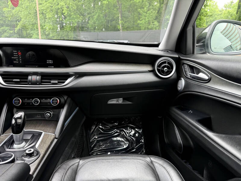 2018 Alfa Romeo Stelvio Ti
