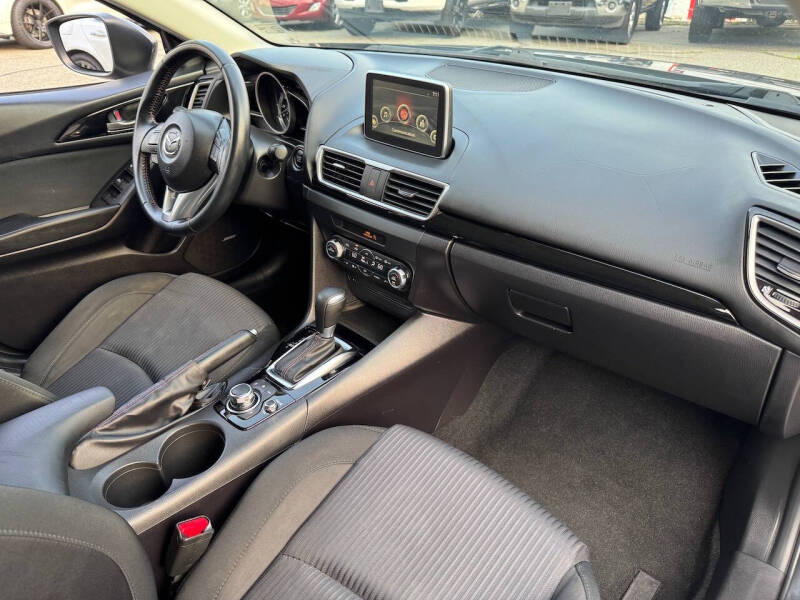 2016 Mazda MAZDA3 i Touring