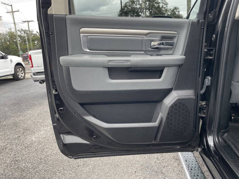 2018 RAM 1500 SLT