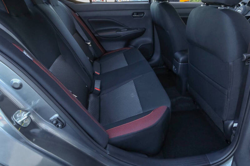 2025 Nissan Versa SR