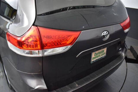 2012 Toyota Sienna