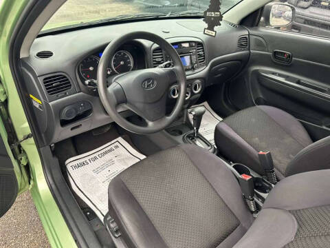 2010 Hyundai Accent Blue