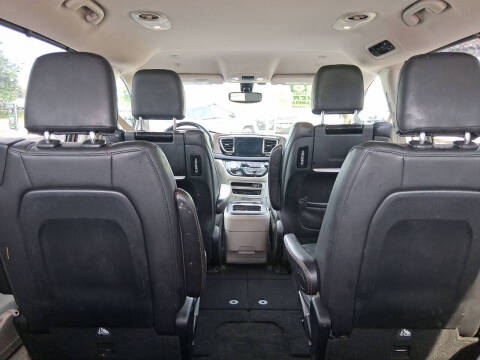 2018 Chrysler Pacifica Touring L Plus