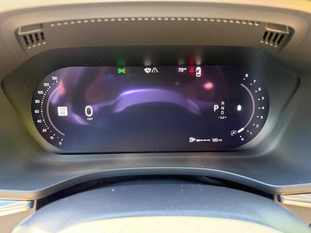 2023 Volvo XC60 B6 Ultimate Dark Theme