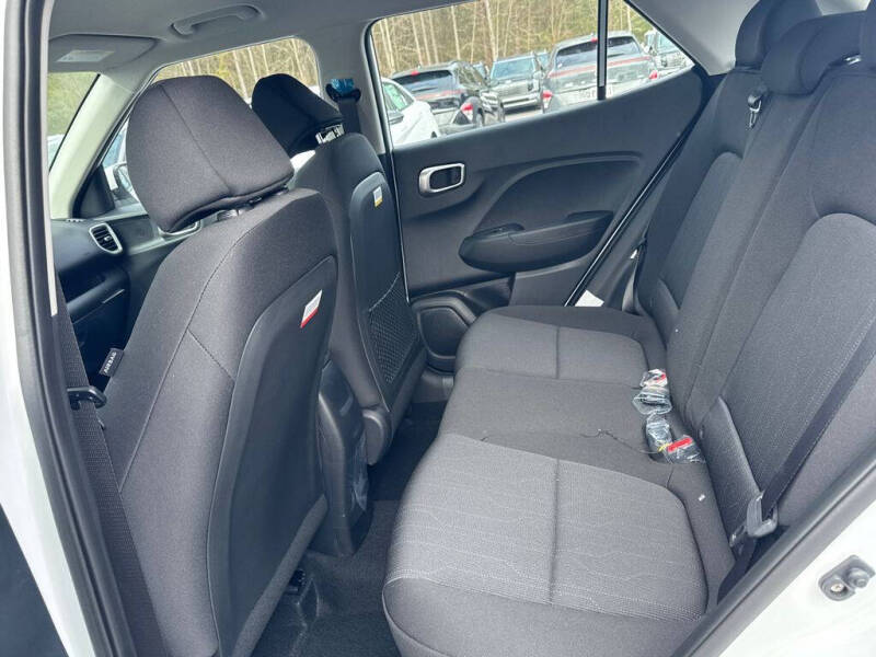 2026 Hyundai Venue SE
