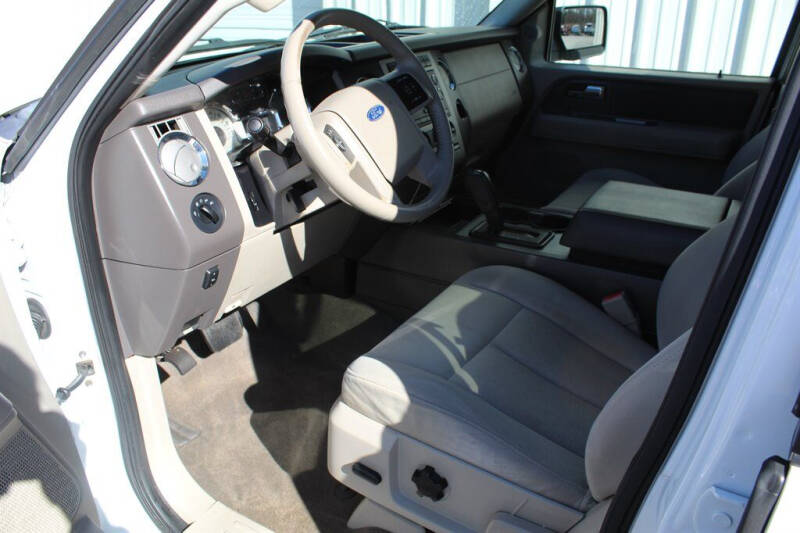 2011 Ford Expedition EL XLT