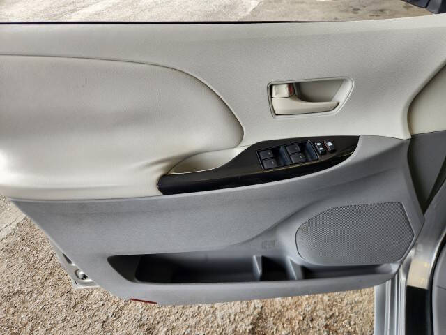 2011 Toyota Sienna