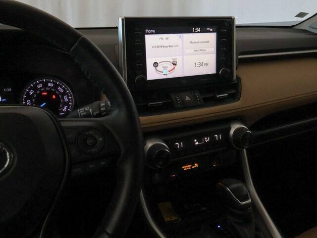 2021 Toyota RAV4 Hybrid XLE Premium