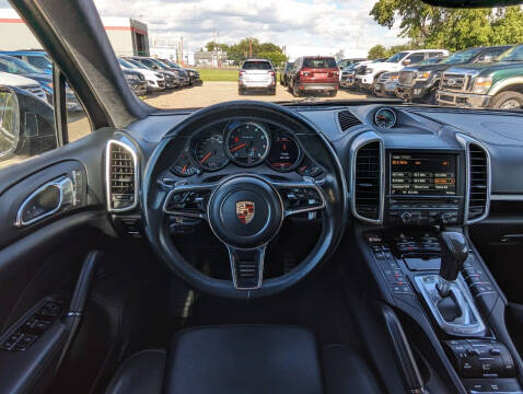 2016 Porsche Cayenne Turbo S