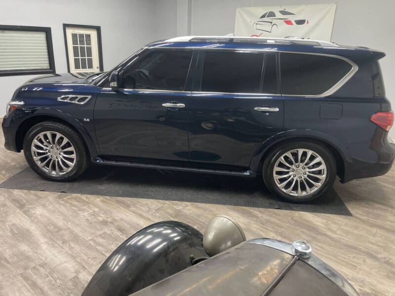 2017 Infiniti QX80