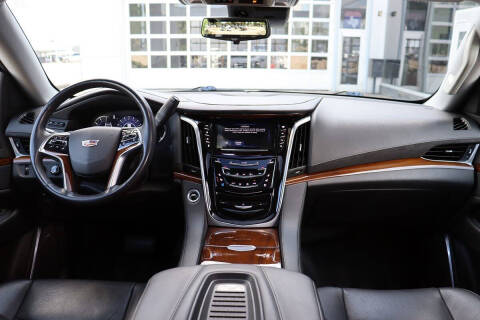 2020 Cadillac Escalade Premium Luxury