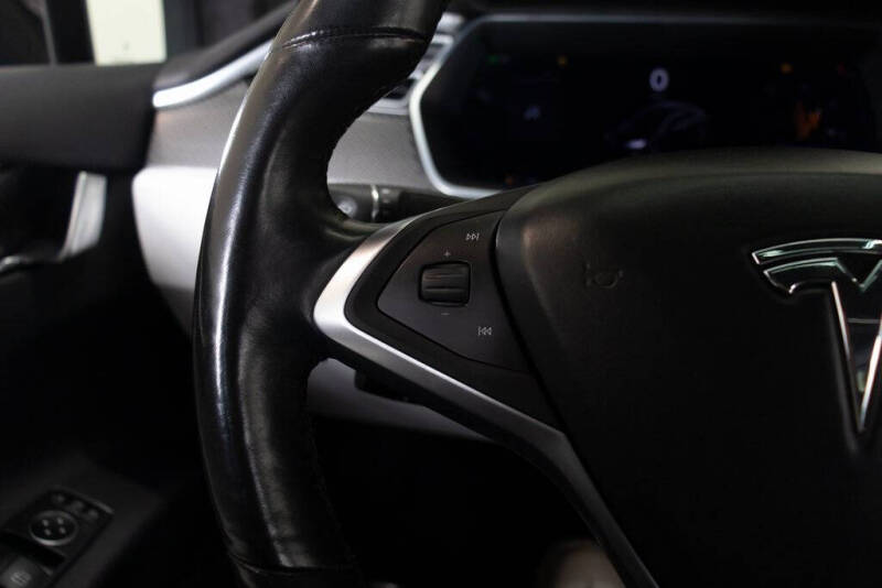 2017 Tesla Model X 90D