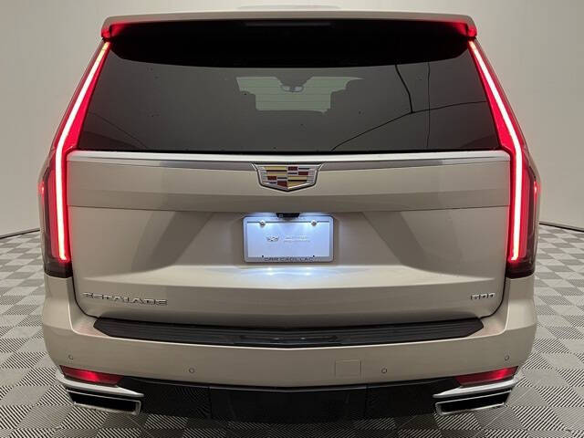 2023 Cadillac Escalade ESV Premium Luxury Platinum