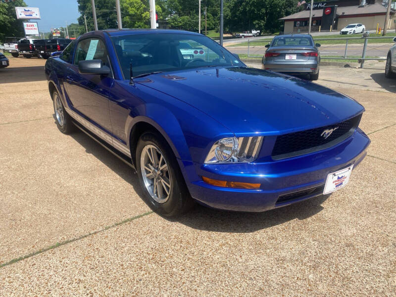 2005 Ford Mustang V6 Deluxe
