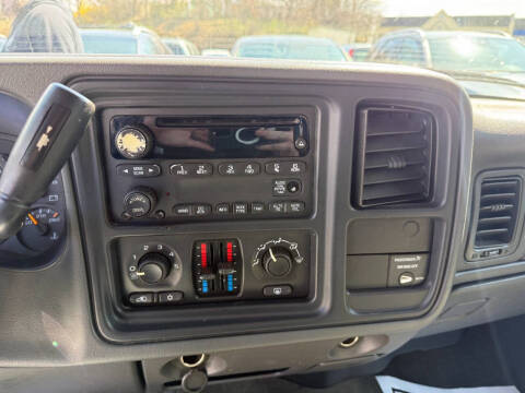 2004 Chevrolet Silverado 1500 Work Truck
