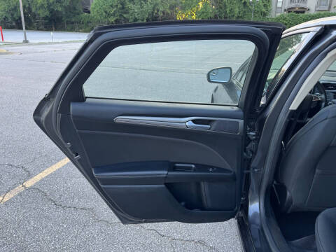 2017 Ford Fusion Hybrid SE