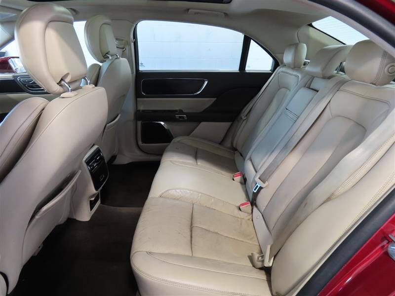 2018 Lincoln Continental Select