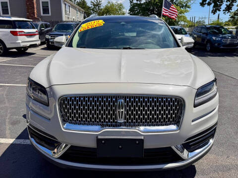 2019 Lincoln Nautilus Reserve