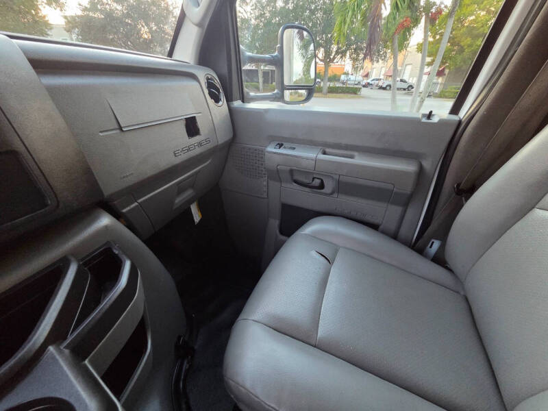 2021 Ford E-Series E-350 SD