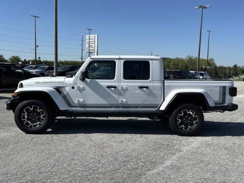 2025 Jeep Gladiator Sport S