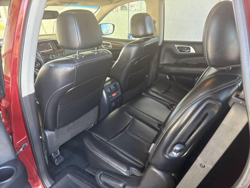 2018 Nissan Pathfinder Platinum