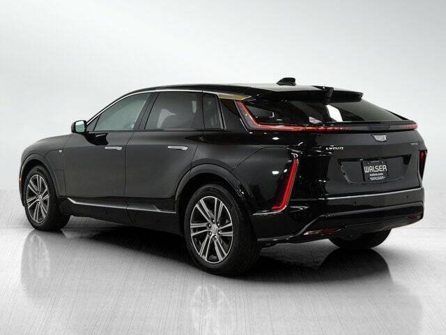 2024 Cadillac LYRIQ Luxury 1