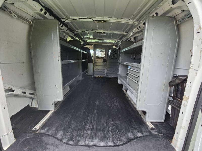 2021 Chevrolet Express 2500