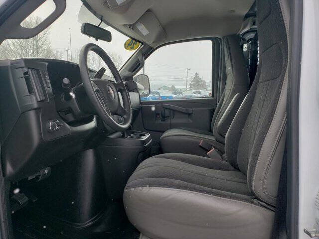 2024 GMC Savana 2500