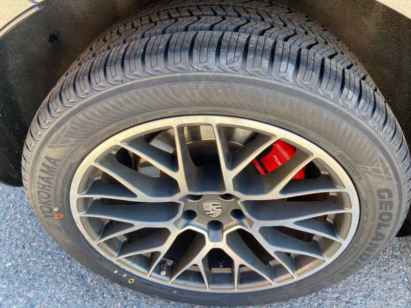 2015 Porsche Macan Turbo