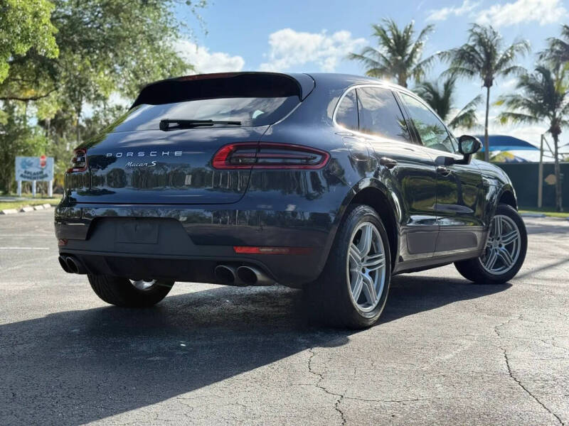 2016 Porsche Macan S