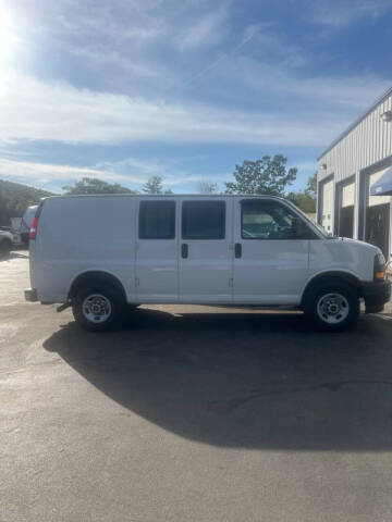 2022 GMC Savana 3500