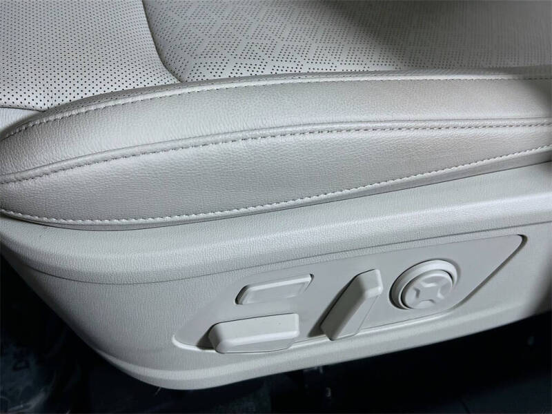 2023 Kia Sorento Plug-In Hybrid SX Prestige