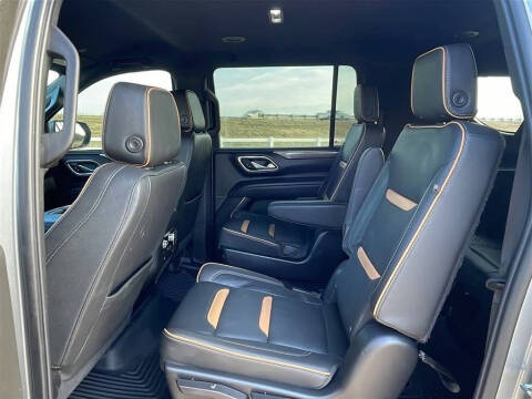 2022 GMC Yukon XL AT4