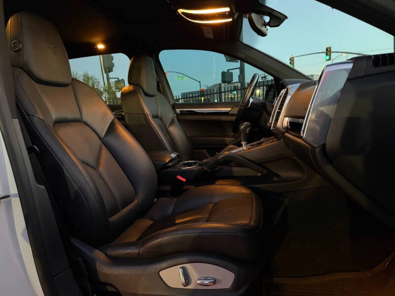 2014 Porsche Cayenne