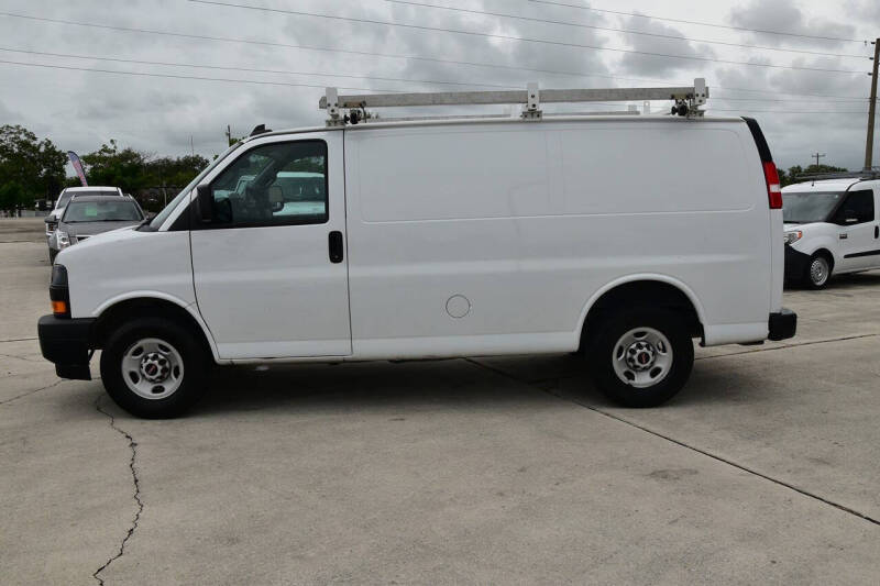 2020 GMC Savana 2500