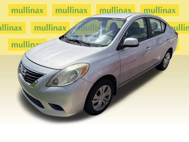2012 Nissan Versa 1.6 SV