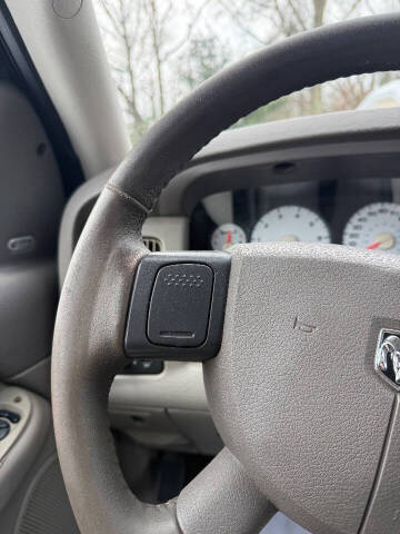 2004 Dodge Ram 1500 SLT