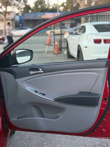 2017 Hyundai Accent Value Edition