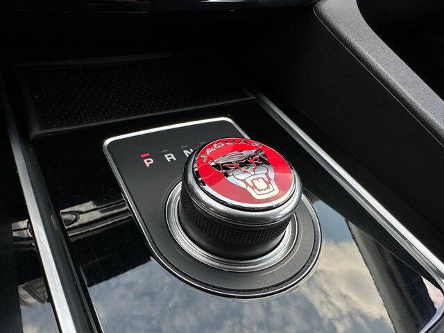 2018 Jaguar F-PACE 25t Premium