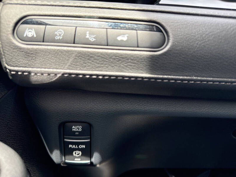 2025 Infiniti QX80 Sensory