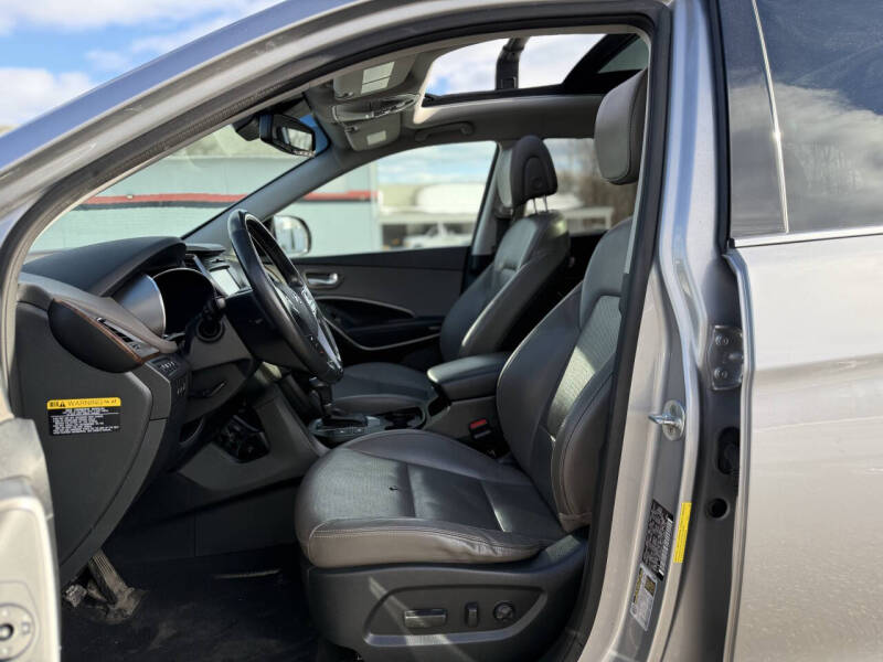 2017 Hyundai Santa Fe Limited Ultimate