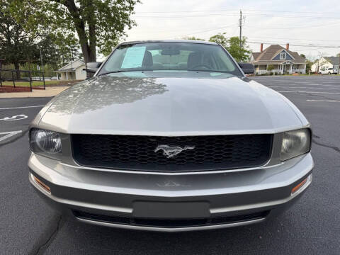 2009 Ford Mustang V6 Deluxe